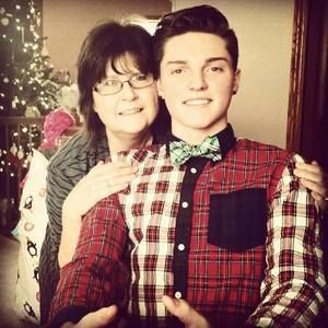 Meet your Posher, Taylor